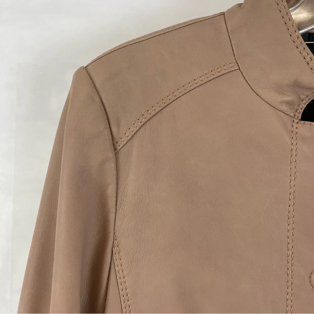 Giorgio Armani‎ Tan Leather Jacket Made in Italy Size 42 (US 6)